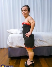 Horny dwarf flaunting her fuckable nude MILF body on cam